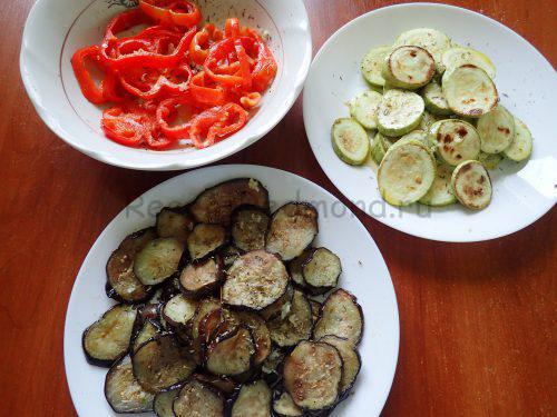 Обжарьте овощи в оливковом масле